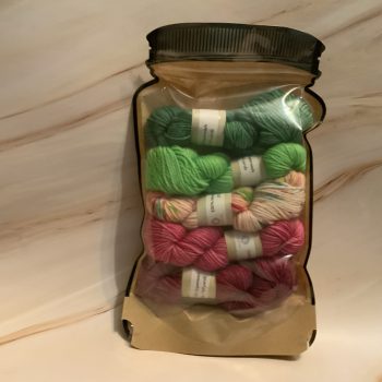 Christmas Cheer * DK Treat Pack - 5 minis / 20g each - 100% Merino
