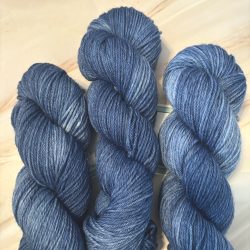 In the Navy  DK Squishy - 100% Merino