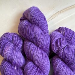 Wolfs Bane DK Squishy - 100% Merino