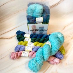 UBF Mitten Kit - w/ Aqua Base & Ravelry Download Code