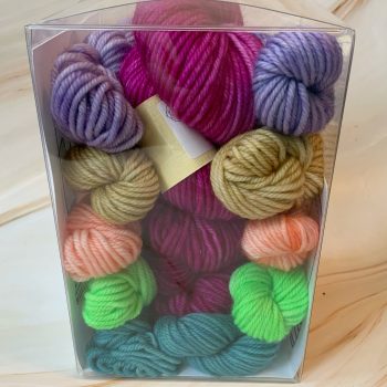 UBF Mitten Kit - w/ Jazzberry Base & Downloadable Ravelry Code - Image 7
